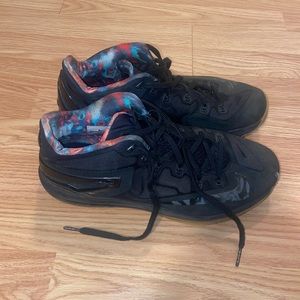 Max LeBron 11 Low Gum 2014